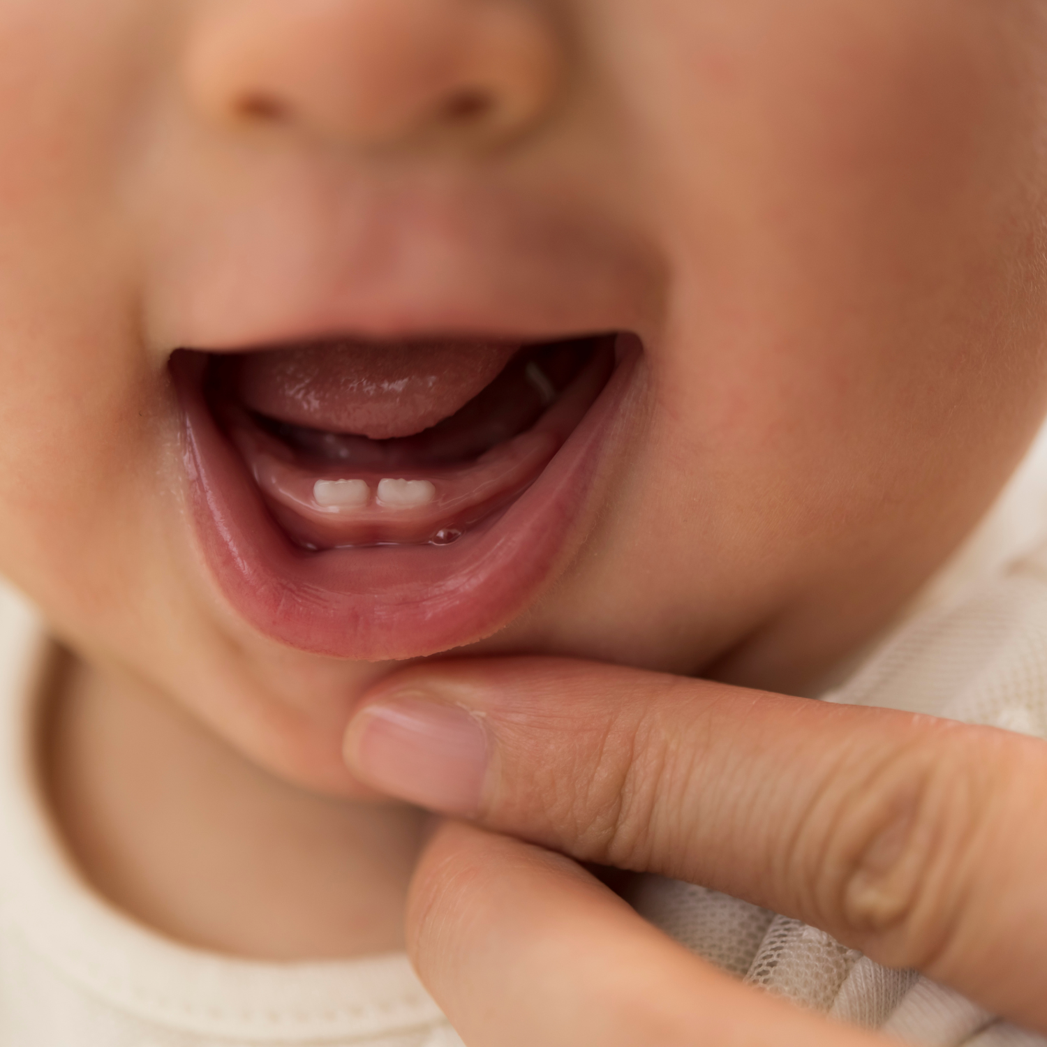 Sparkling Smiles Start Young: The Key to Healthy Tiny Teeth!